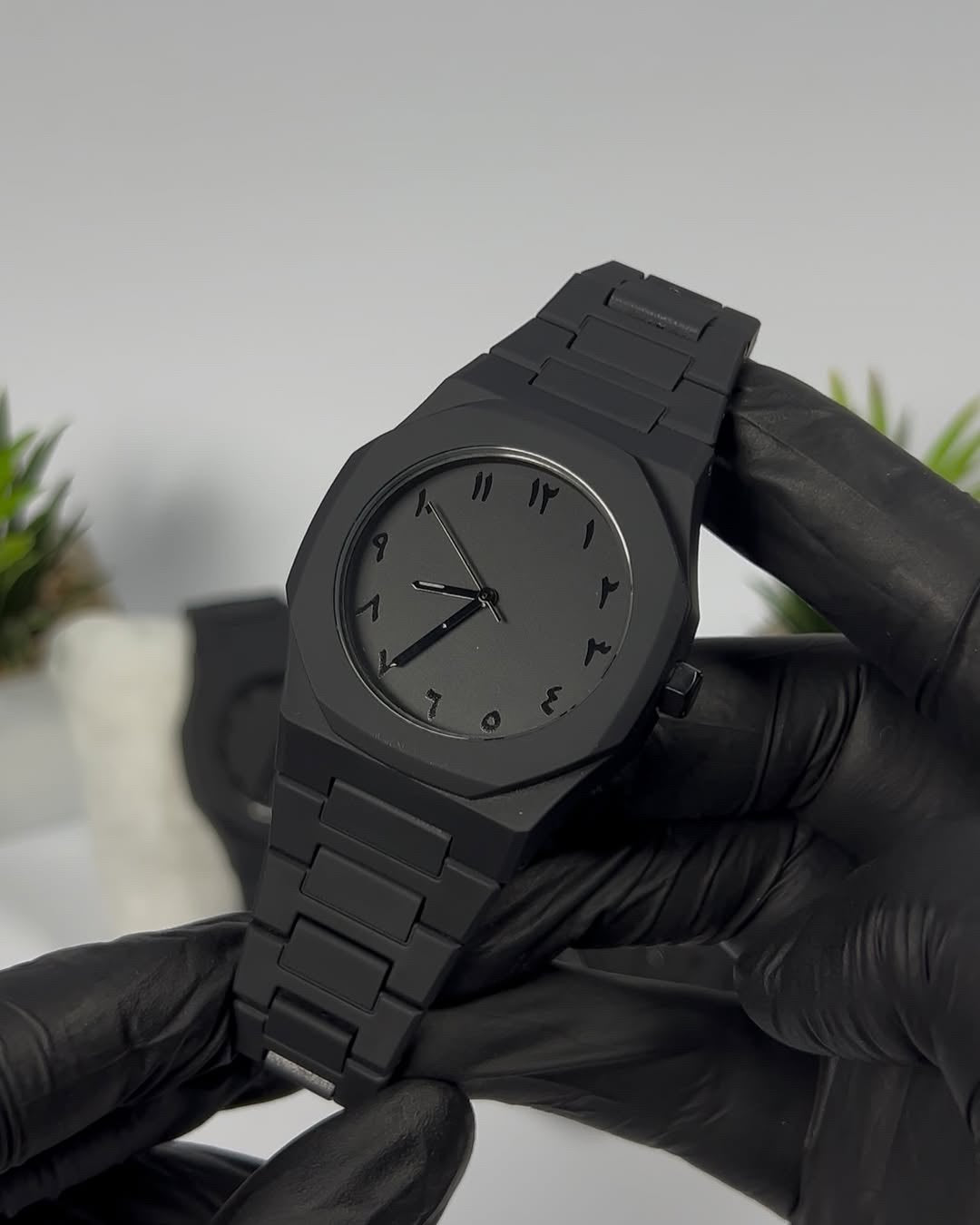 Arabic Aura Black Watch – Modern & Stylish